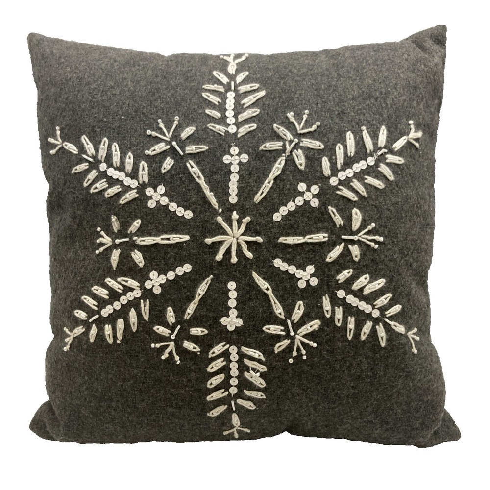 Vtg‎ Pier 1 Beaded Flannel Pillow Gray Snowflake Beaded Sequin 15"x15"